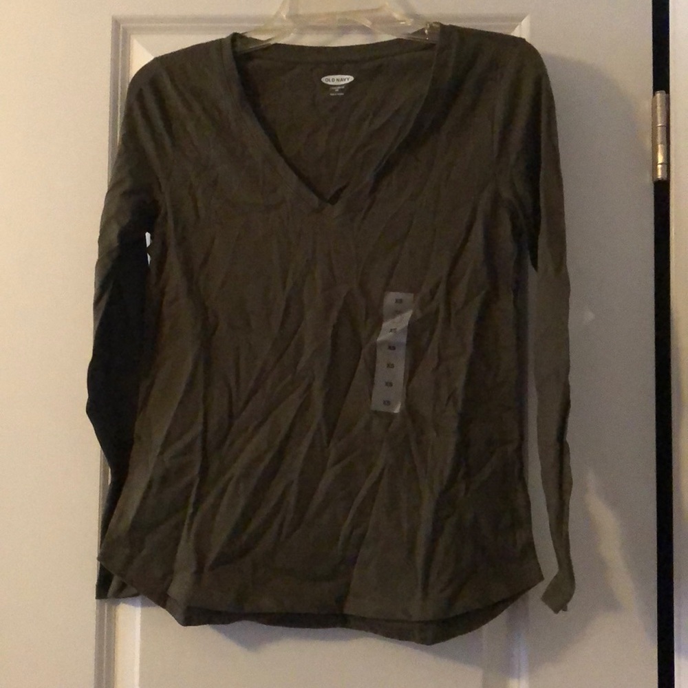 NWT Dark Green long sleeve shirt